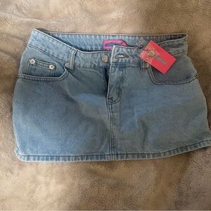 NWT Edikted mini skirt